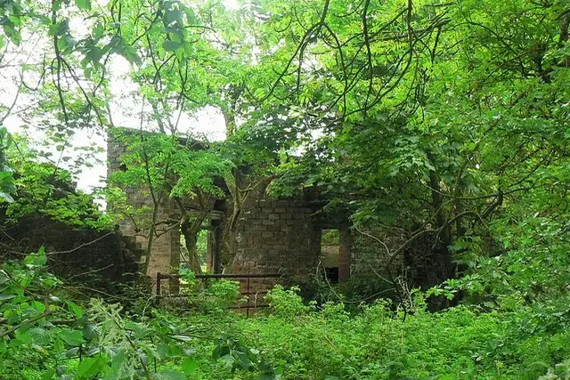 Milner Field – Ruine, 18 km von Leeds