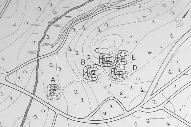 Großsteingrab Sieben Steinhäuser B – Megalith, 15 km from Walsrode