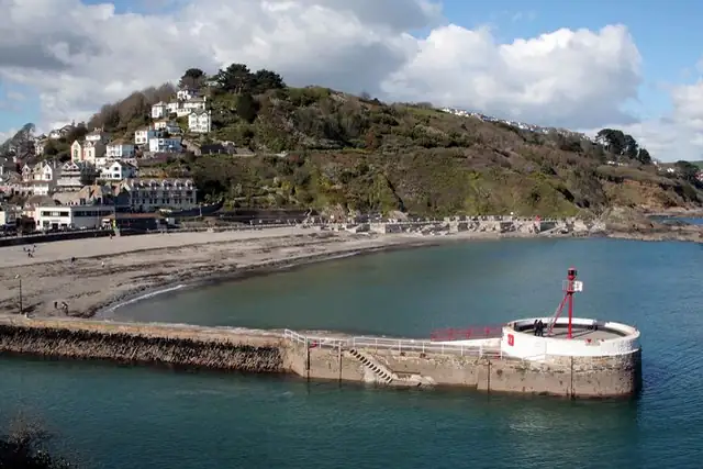 Banjo Pier – Lighthouse, 22 km from Plymouth