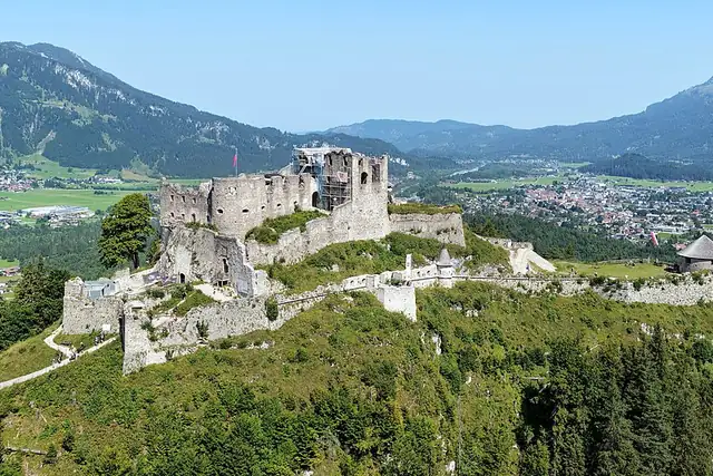 Burgruine Ehrenberg – Castle, 12 km from Füssen