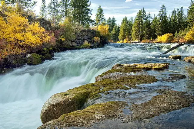 Dillon Falls – Wasserfall, 14 km von Bend