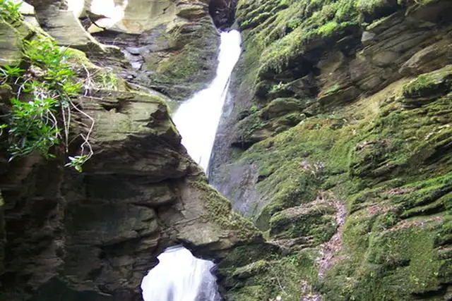 St. Nectan's Kieve – Wasserfall, 21 km von Bodmin