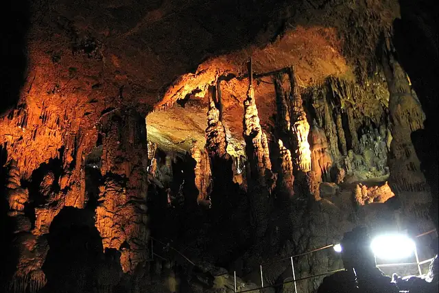 Grasslhöhle – Höhle, 21 km von Graz