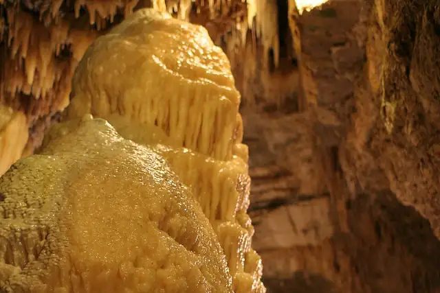 Eberstadter Tropfsteinhöhle – Höhle, bei Buchen in Odenwald