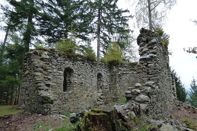 Burgruine Steuerberg – Burg oder Schloss, 26 km von Klagenfurt am Wörthersee