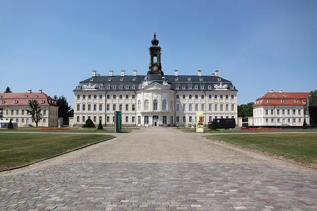 Hubertusburg – Burg oder Schloss, 12 km von Oschatz