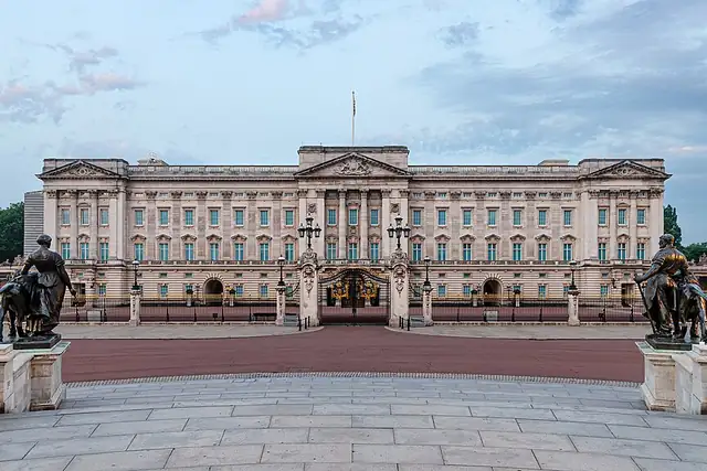 Buckingham Palace – Castle, near City of Westminster