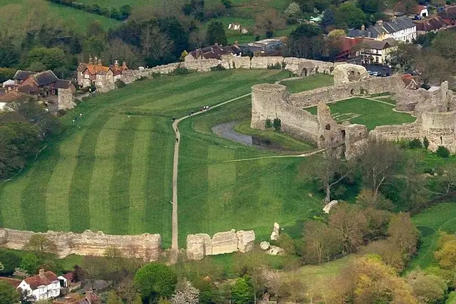 Pevensey Castle – Ruine, 7 km von Eastbourne