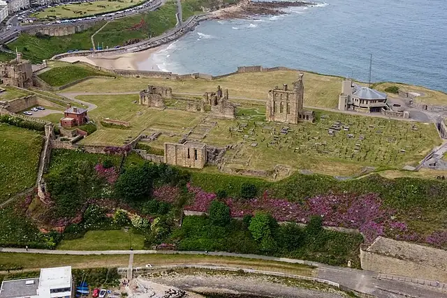 Tynemouth Priory and Castle – Burg oder Schloss, 13 km von Newcastle upon Tyne