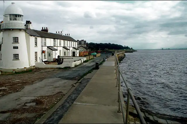 Thorngumbald Clough Low Lighthouse – Lighthouse, 8 km from Kingston upon Hull