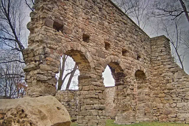 Cyriaksruine – Ruin, 13 km from Naumburg