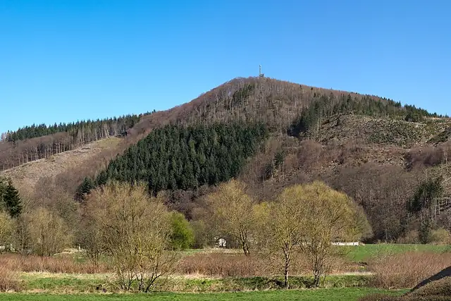 Küppelturm – Aussichtsturm, 7 km von Arnsberg