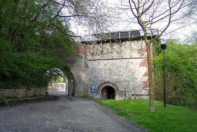 Kalktrichterofen – Ruine, 23 km von Düsseldorf