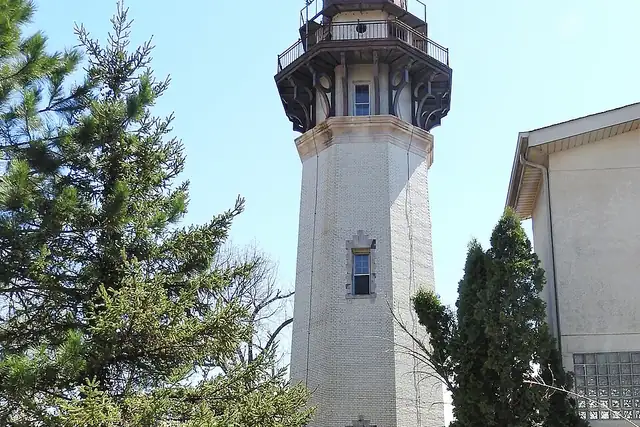 Staten Island Range Lighthouse – Lighthouse, 19 km from New York City