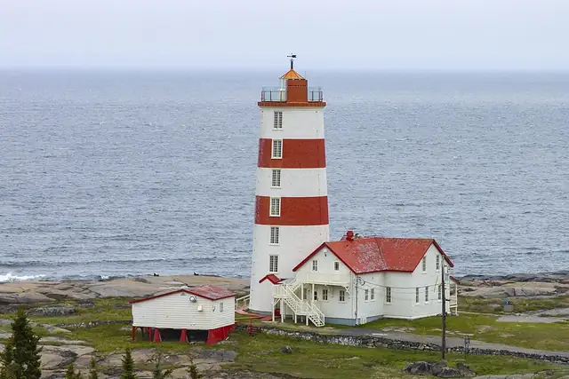 Phare de Pointe-des-Monts – Leuchtturm