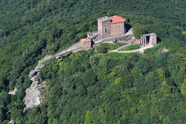 Reichsburg Trifels – Castle, 10 km from Landau in der Pfalz