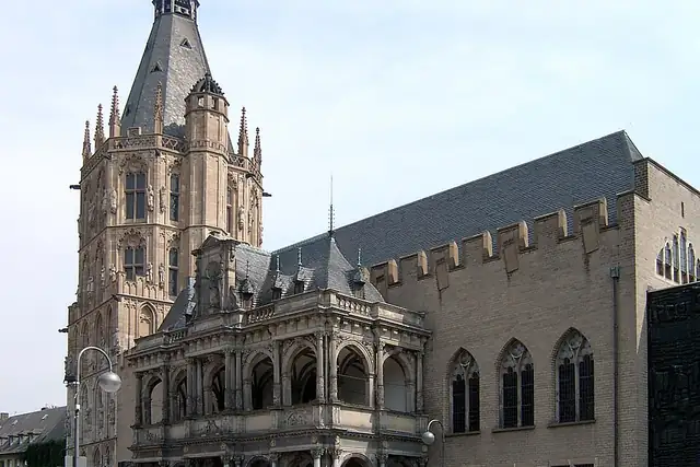 Rathausturm – Historischer Turm, bei Köln