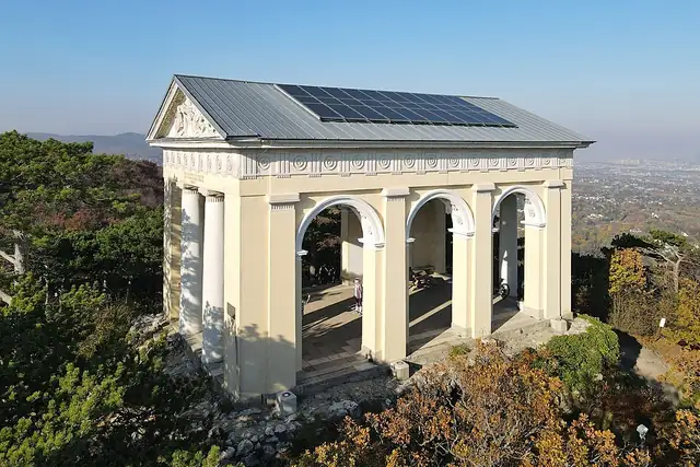 Husarentempel – Aussichtspunkt, 17 km von Wien