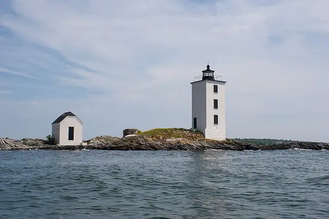 Dutch Island Light – Lighthouse, 6 km from Narragansett