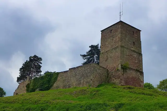 Ruine Burg Siersberg – Burg oder Schloss, bei Beckingen