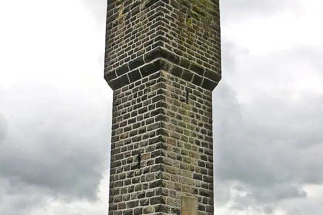 Lund's Tower – Aussichtspunkt, 7 km von Keighley
