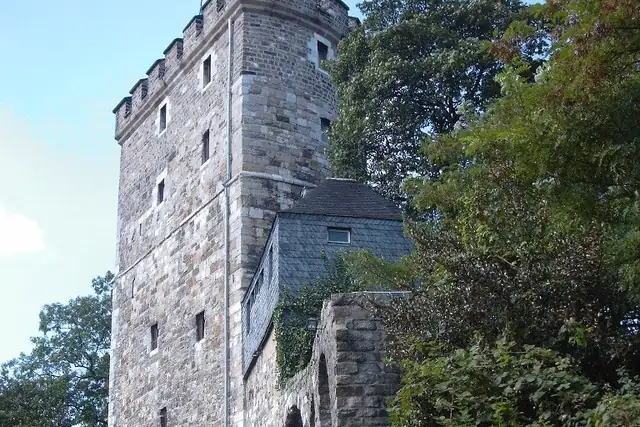 Langer Turm – Historischer Turm, bei Aachen